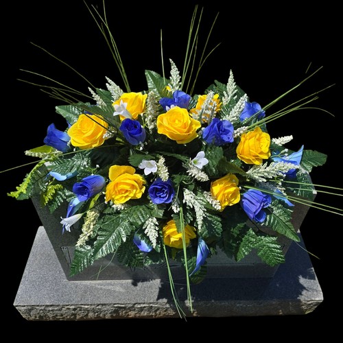 Blue and yellow - yellow, headstone