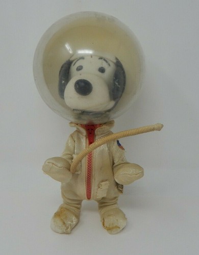 Snoopy astronaut doll 1969 - snoopy,