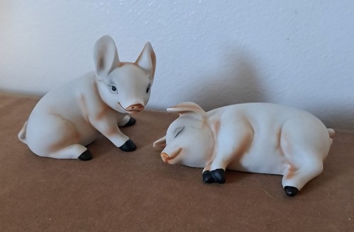 Posing pigs figurines - pigs,