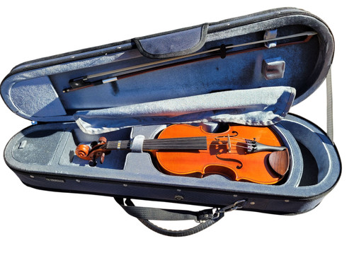 Yamaha 4 violin fiddle - v, 1/4