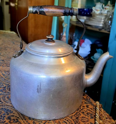 Vintage aluminum tea - , camp