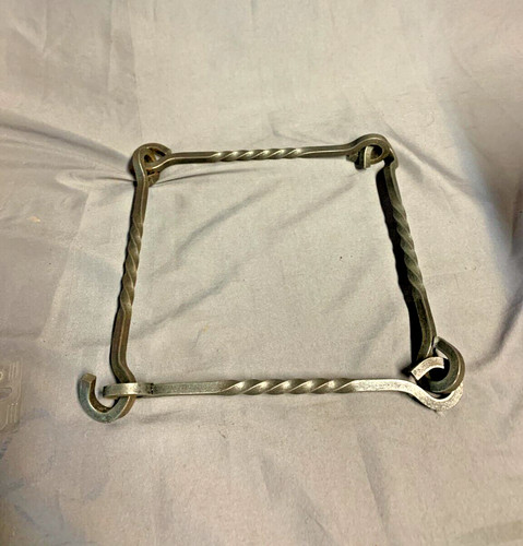 Twisted wrought iron hooks - 4,