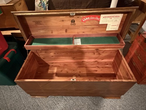 1946 cedar hope chest - hope,