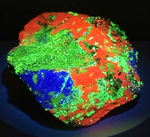Dazzling willemite - dazzling,