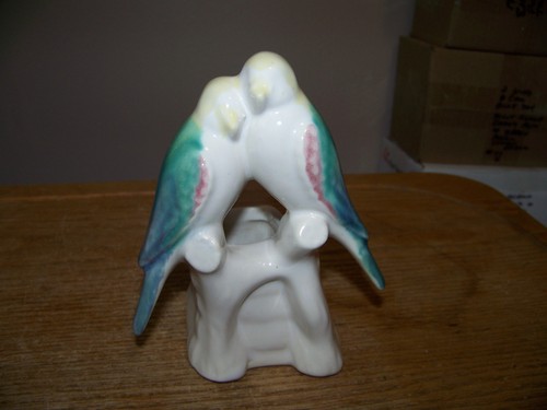 Vtg colorful parakeet bird - colorful,