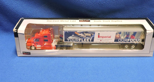 Red volvo 770 truck - 770,