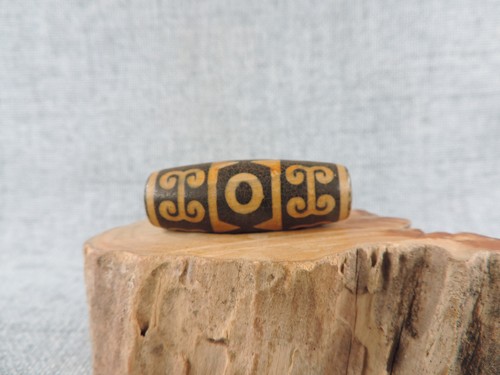 Antique eye tibetan agate - eye,