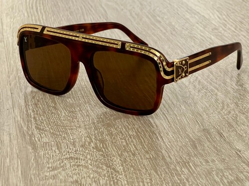 Louis vuitton square - louis,