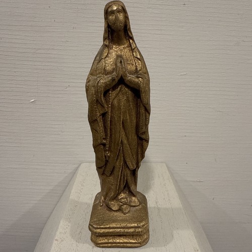 Vintage carved resin statue - carved,