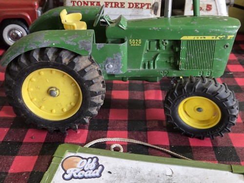 Vintage ertl john deere - john, 5020