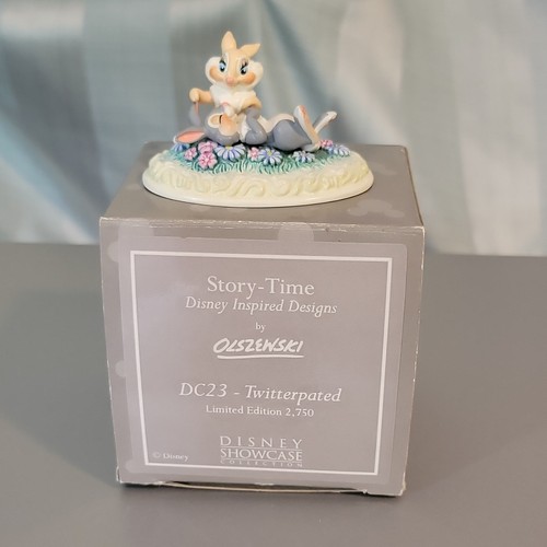 Disney showcase collection - disney,
