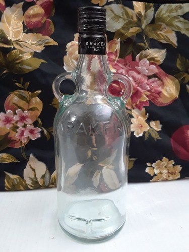 The kraken black spiced rum - black,
