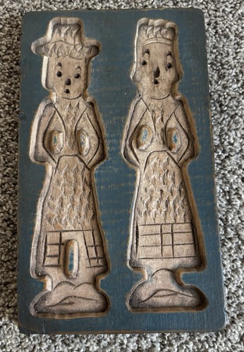Carved wooden cookie mold - carved,