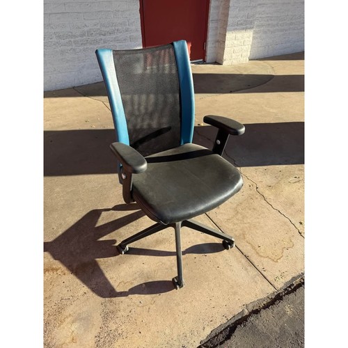 Nice office gaming chair - nice,
