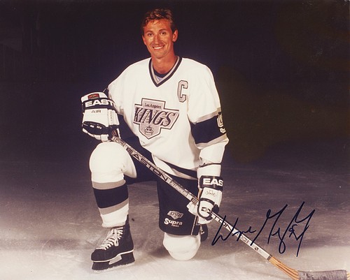 Wayne gretzky signed - gretzky,