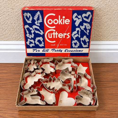 Vintage cookie cutters - cookie, metal