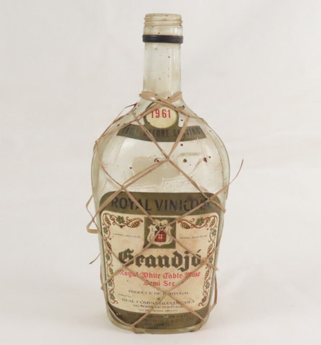 Vintage royal vinicola - is*,