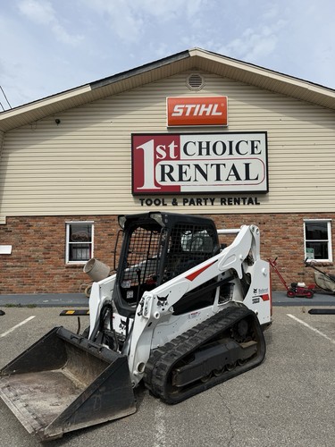 Bobcat t590 skid steer under - bobcat, steer,