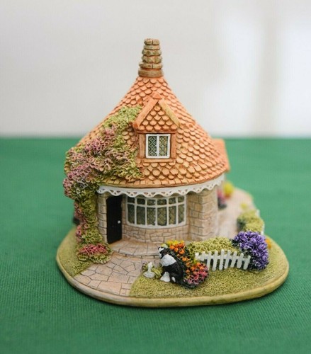 Lilliput lane collectibles - lilliput,