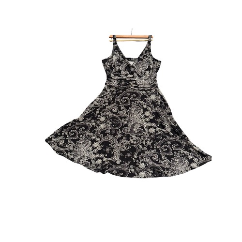 Womens black white paisley - white,