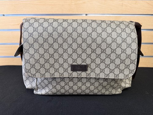Gucci supreme canvas - gucci, diaper