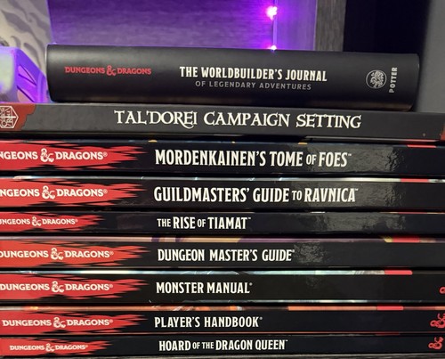 Dungeons dragons hardcover - &,