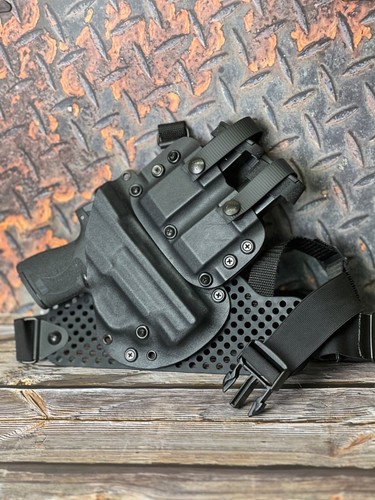 Kydex chest carry - chest, with