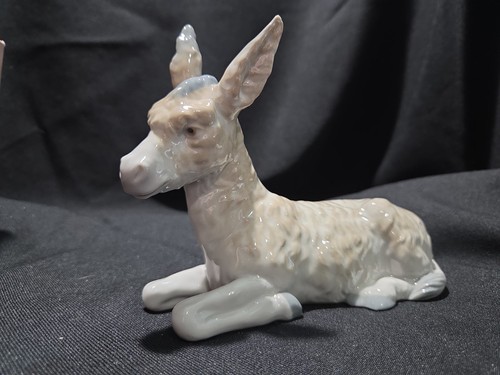 Nao lladro spain donkey - by,
