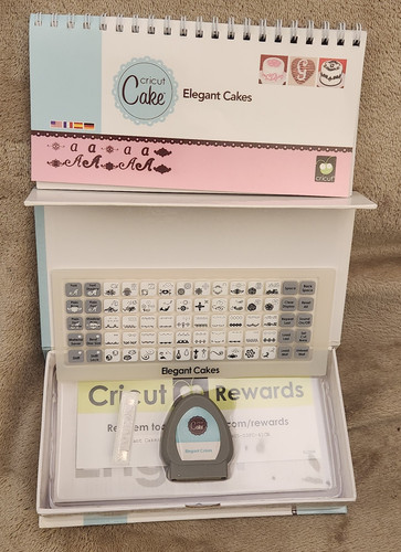 Cricut cake elegant cakes - cricut,