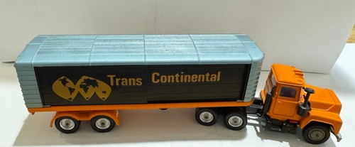 Corgi 1100 mack - corgi, with