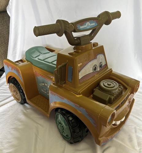 Disney pixar cars tow mater - cars,
