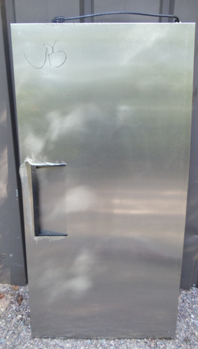 True 49f reach freezer - in,