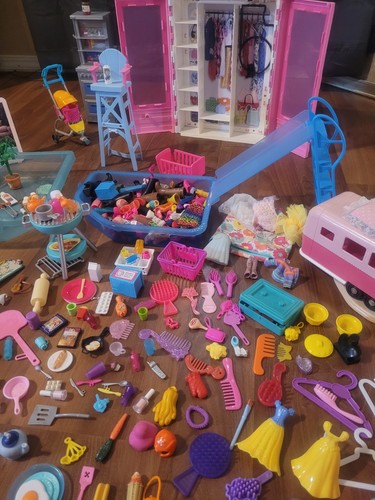 Huge barbie lot dolls - ~,