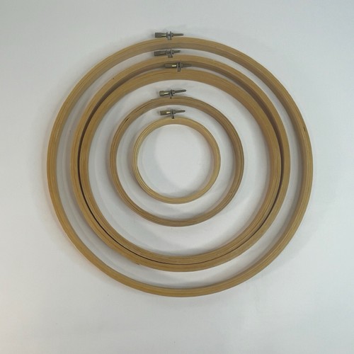 Lot wood embroidery - of, 5