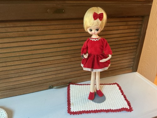 Vtg mod big - mod, doll,