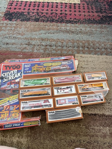 Tyco silver streak cars - ,