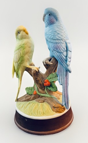 Vtg parakeet figurine - figurine:, 1