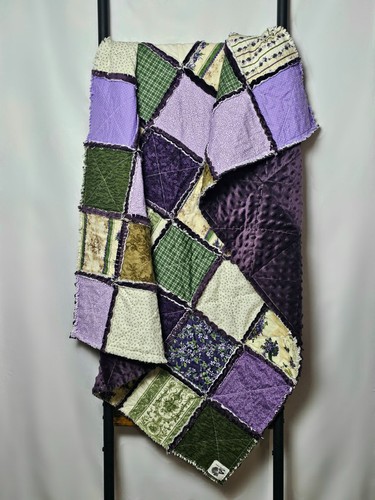 Handmade floral rag quilt - floral,