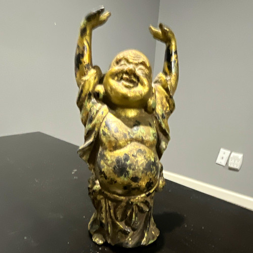 Gold tone laughing - gold-tone,