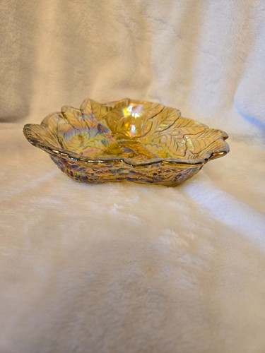 Vintage carnival glass bowl - carnival,
