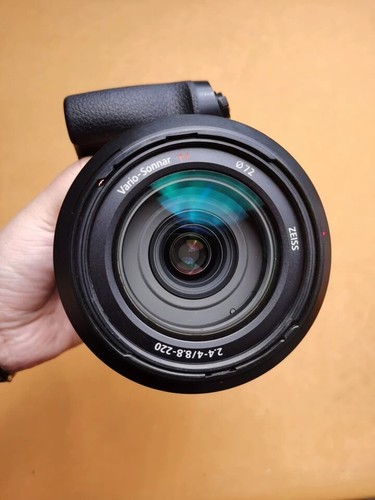 Sony cyber shot rx10 iii - sony,