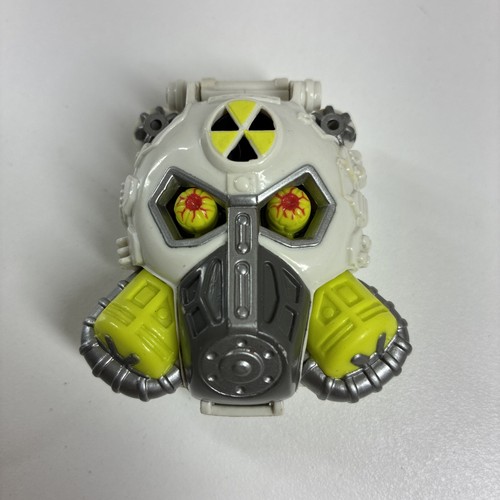Mighty max fights nuke ranger - fights,