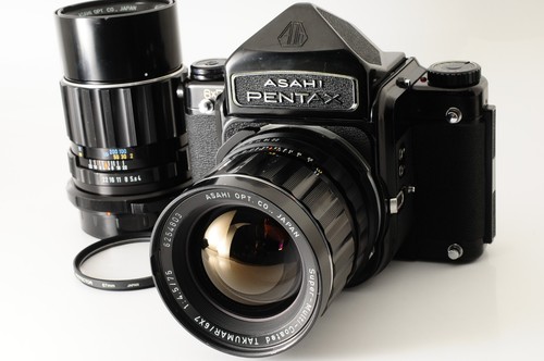 Lens near mint pentax 6x7 - mint],