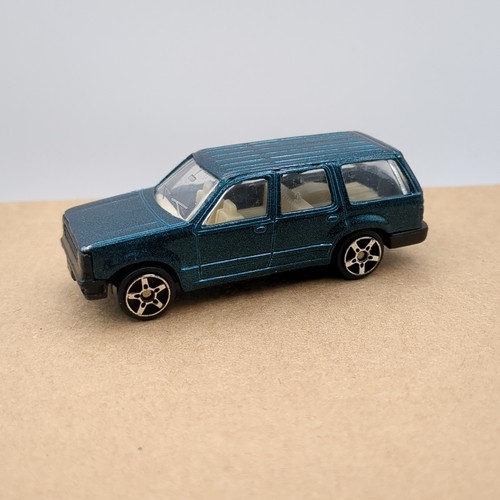 Maisto ford explorer 1st gen - maisto,