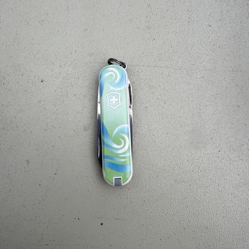 Victorinox classic swiss - classic,