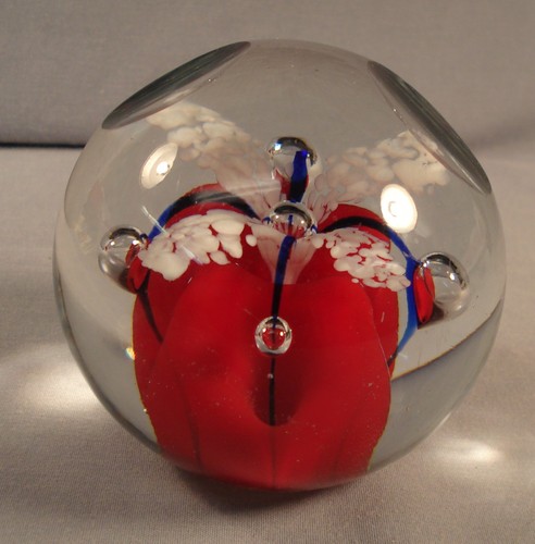 Round clear glass paperweight - round,
