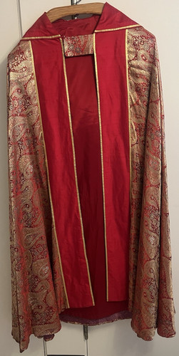 Red gold gothic - gothic, hooded