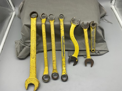 Lot vintage wrenches - vintage,