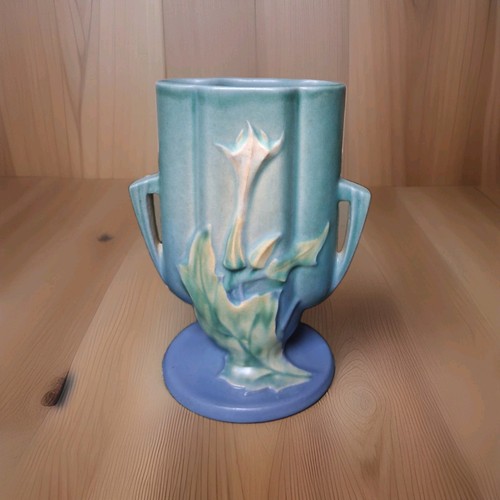 Vintage roseville pottery - roseville, blue