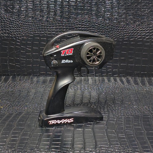 Traxxas radio transmitter - radio,